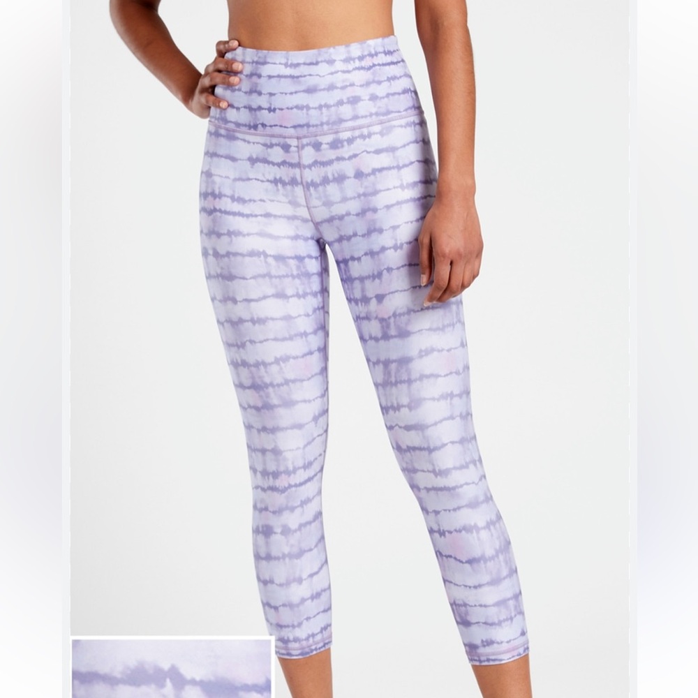 Athleta Elation Purple Tie-Dye Leggings cropped sz S